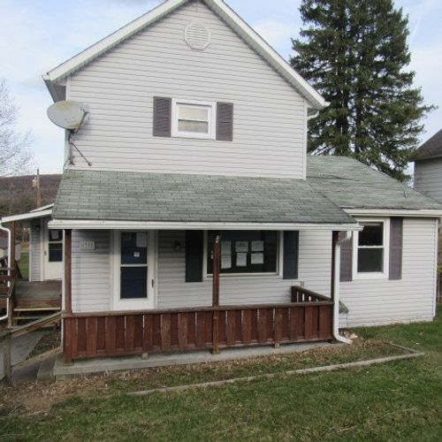 39 2nd St, Cairnbrook, PA, 15924-9002 | Card Image