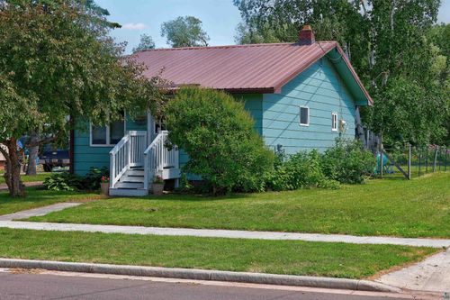 1810 6th St E, Ashland, WI, 54806-2222 | Card Image