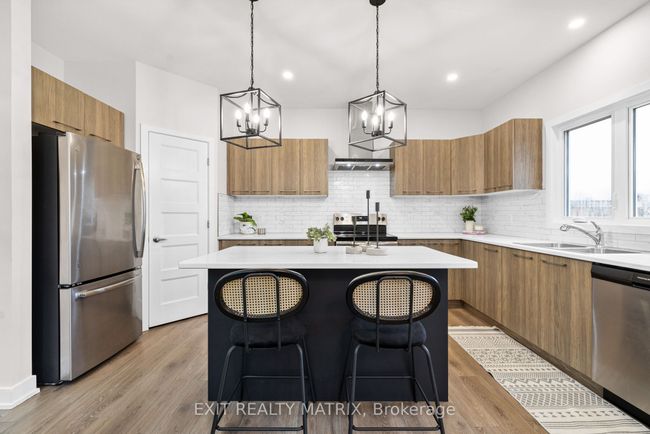 273 Moisson St, House attached with 3 bedrooms, 2 bathrooms and 5 parking in Embrun ON | Image 7