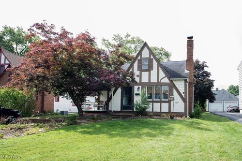 33 Marlindale Ave, Youngstown, OH, 44512-3412 | Card Image