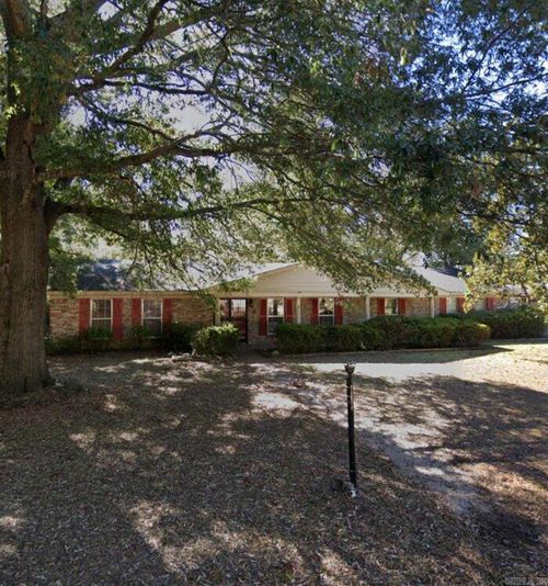 220 Lexington Dr, Forrest City, AR, 72335-2162 | Card Image