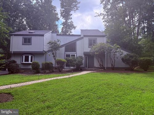 3210 Cobb Hill Ln, OAKTON, VA, 22124-2202 | Card Image