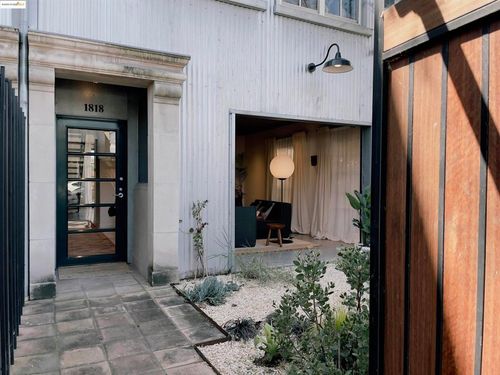 1818 5th St, Berkeley, CA, 94710-1915 | Card Image