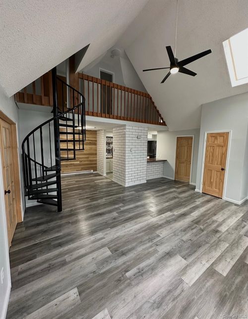 15 Fox Rdg, Woodridge, NY, 12789-5230 | Card Image