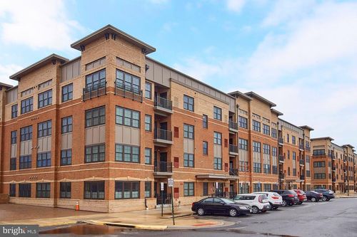 4-406-2905 Bleeker St, FAIRFAX, VA, 22031-1053 | Card Image