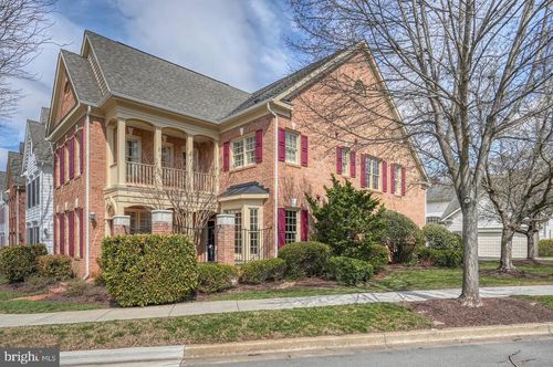 300 Lisa Oaks Way, ROCKVILLE, MD, 20850-4739 | Card Image