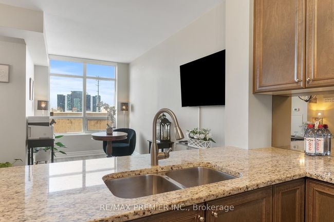 209 - 9235 Jane St, Condo with 2 bedrooms, 1 bathrooms and 1 parking in Vaughan ON | Image 16