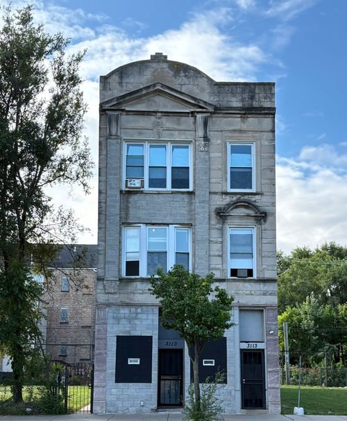 3113 W Roosevelt Rd, Chicago, IL, 60612-4803 | Card Image