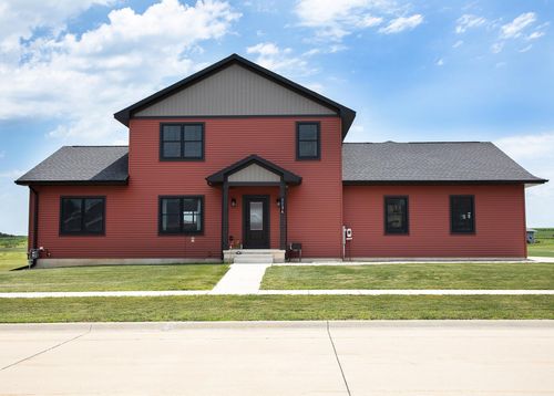 1136 Lozmar Ln, Shell Rock, IA, 50670-9622 | Card Image
