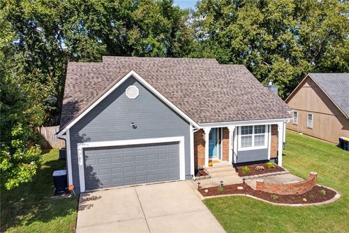 2008 E 59th Ter, Kansas City, MO, 64130-4805 | Card Image
