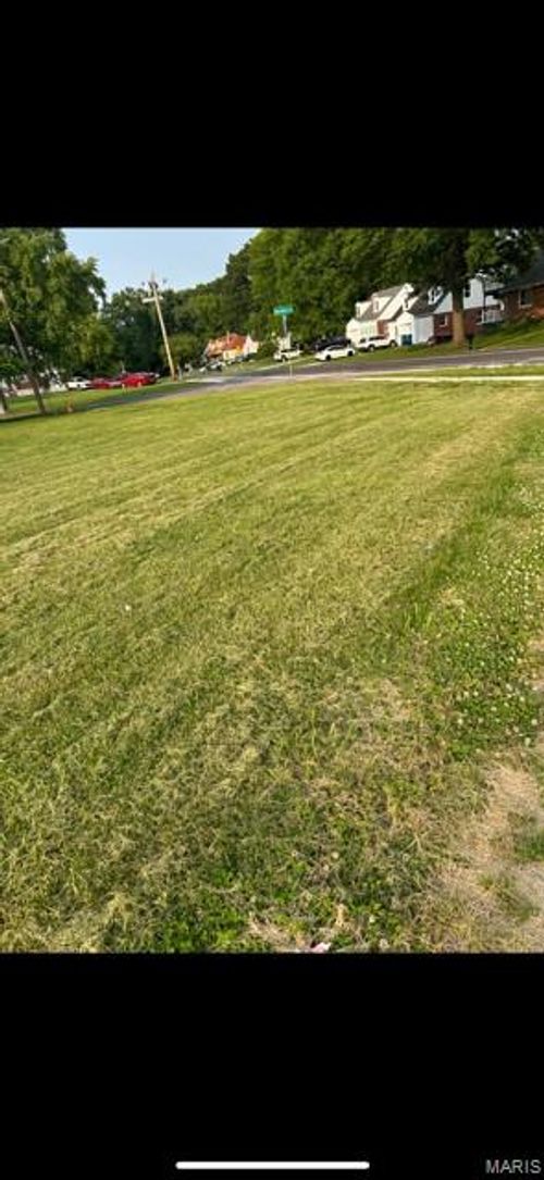 12010 Madrid Ave, Saint Louis, MO, 63138-3131 | Card Image