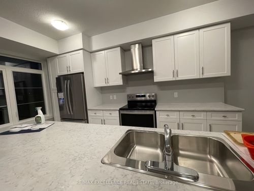 116 Wheat Lane, Kitchener, ON, N2R0R4 | Card Image