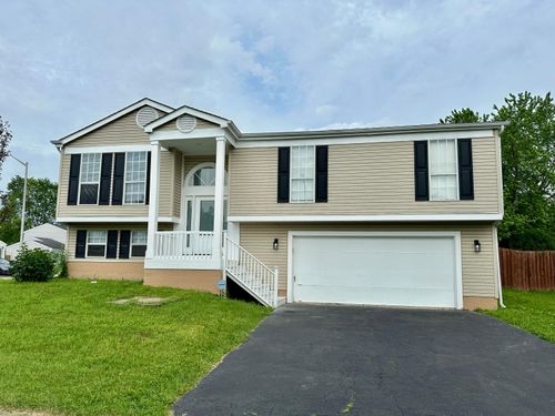 3251 Foxpoint Dr, Hilliard, OH, 43026-8867 | Card Image
