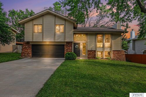 2617 Jack Pine St, Bellevue, NE, 68123-1512 | Card Image