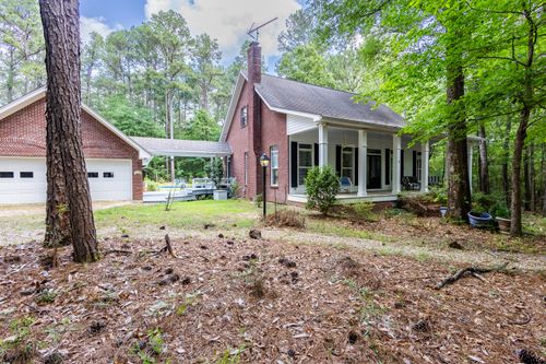 103 Little Creek Dr, Hattiesburg, MS, 39402-9611 | Card Image