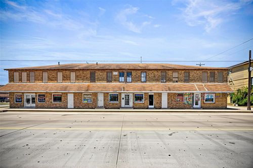 1915 45th St, Galveston, TX, 77550-6544 | Card Image