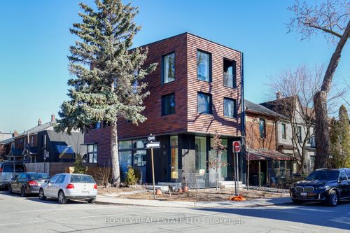 lower-84 Ulster St, Toronto, ON, M5S1E7 | Card Image