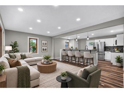 1316 7th Ave, Anoka, MN, 55303-2717 | Card Image