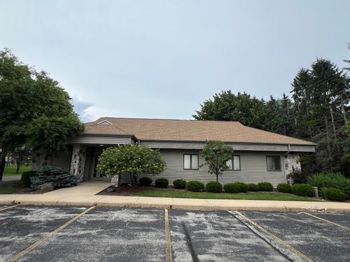 4010 S Church Dr, New Berlin, WI, 53151-5608 | Card Image