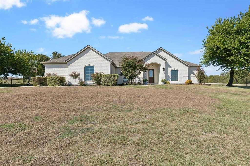 Churchill Cir, Weatherford, TX 76085