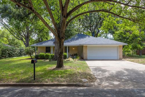 1200 Hollis Dr, Brenham, TX, 77833-5815 | Card Image