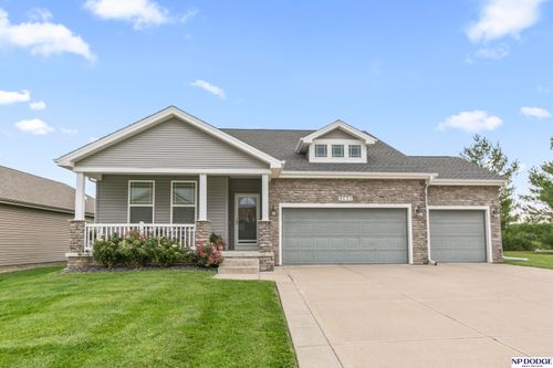 8051 N 158th St, Bennington, NE, 68007-1909 | Card Image