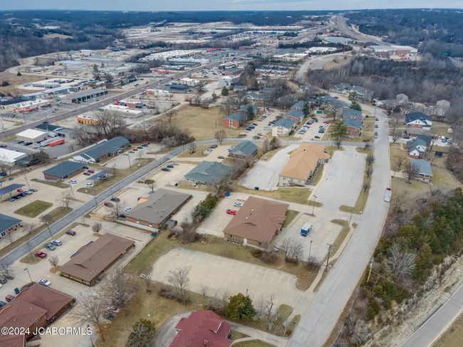 2023 Saint Marys Blvd, Home with 0 bedrooms, 4 bathrooms and 90 parking in JEFFERSON CITY MO | Image 7