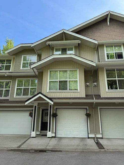 33-20460 66 Ave, Langley, BC, V2Y3B6 | Card Image