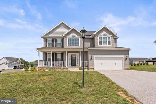 129-101 Granbury Xing Crossing, HANOVER, PA, 17331 | Card Image