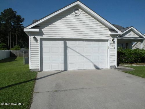203 Sellhorn Blvd, New Bern, NC, 28562-9629 | Card Image