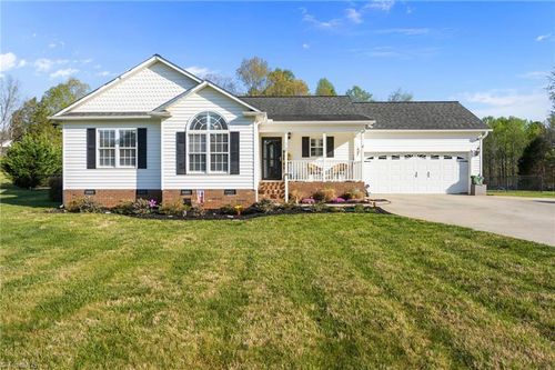 179 Lilly Trl, Lexington, NC, 27295-6896 | Card Image