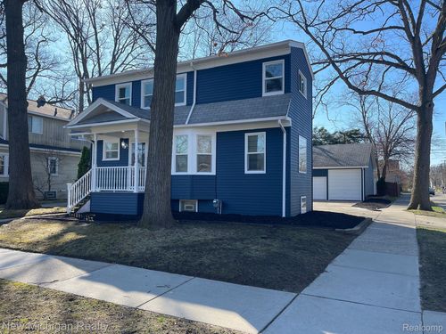 985 W Hazelhurst St, Ferndale, MI, 48220-1679 | Card Image