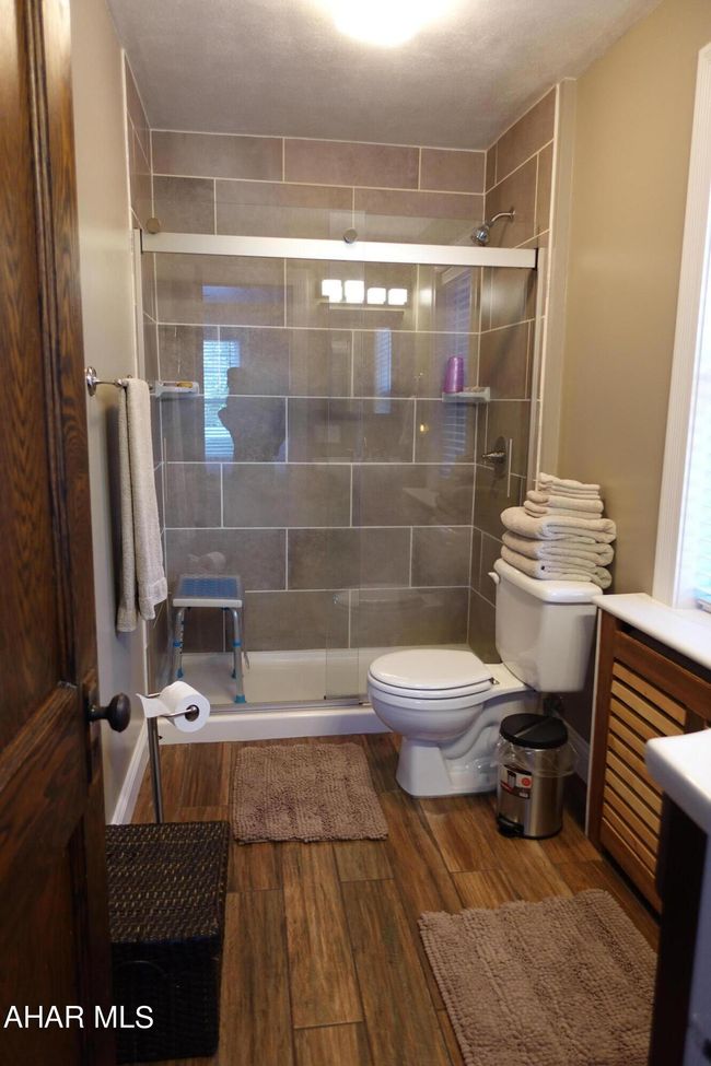 701 Spang St, House other with 8 bedrooms, 8 bathrooms and null parking in Roaring Spring PA | Image 78