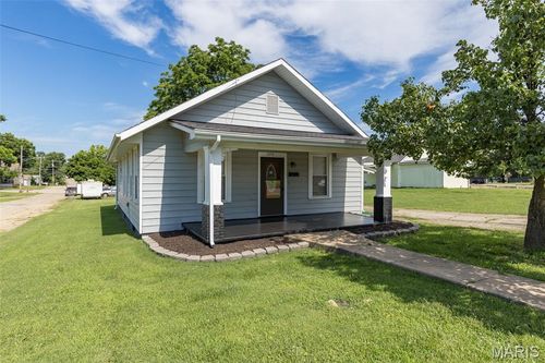 200 8th St, Park Hills, MO, 63601-2401 | Card Image