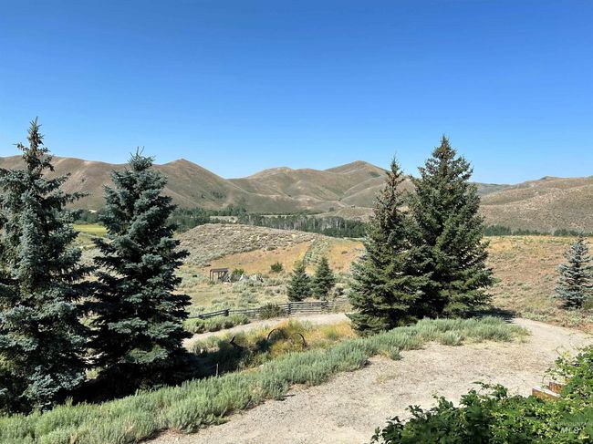 1262 N Soldier Creek Rd, House other with 3 bedrooms, 3 bathrooms and 5 parking in Fairfield ID | Image 13