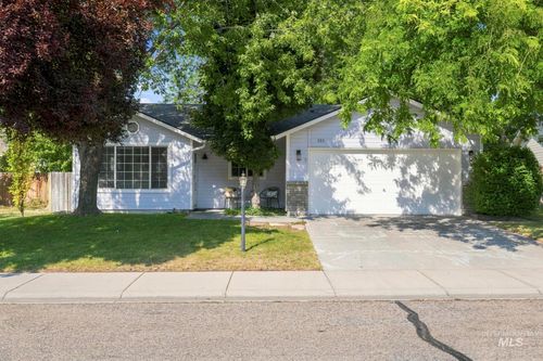 586 N Tidwell Way, Meridian, ID, 83642-7601 | Card Image