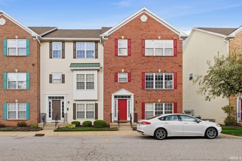 127 Clancey St, South Bend, IN, 46637-3325 | Card Image