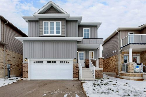 36 Hillcroft Way, Bobcaygeon, ON, K0M1A0 | Card Image