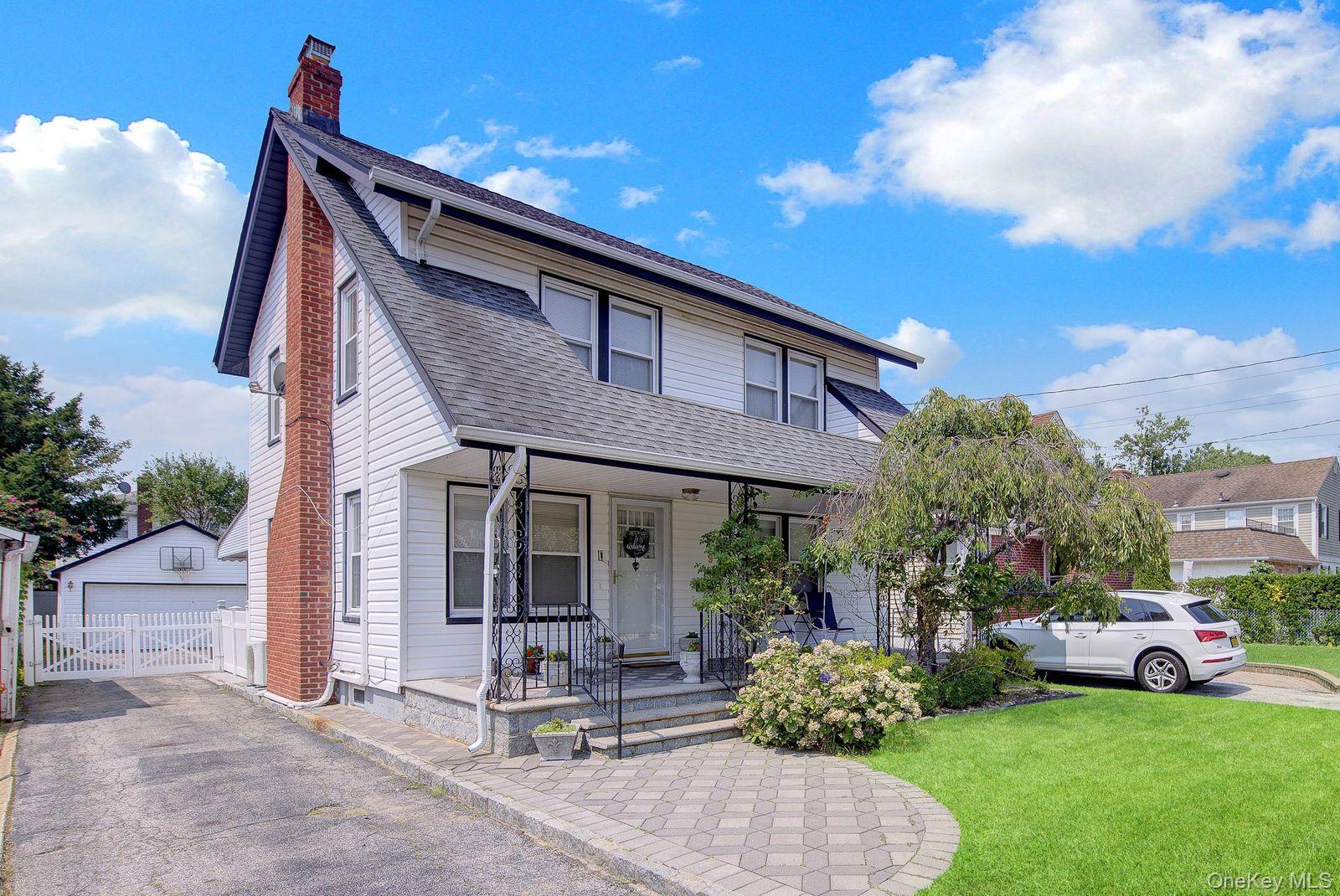 Residential in Hempstead