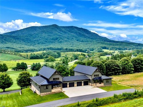 b-253 Range View Dr, Jefferson, NC, 28640-8304 | Card Image