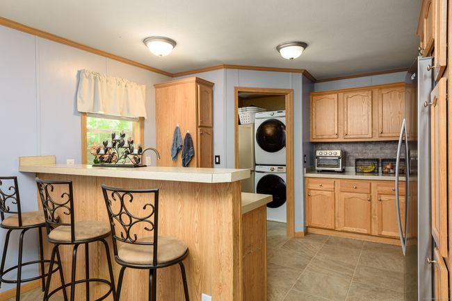 1914 Route 12, House other with 3 bedrooms, 2 bathrooms and null parking in Gales Ferry CT | Image 4