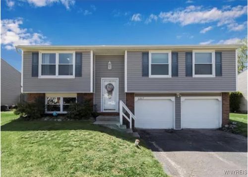 1317 Crescent Dr, Derby, NY, 14047-9571 | Card Image