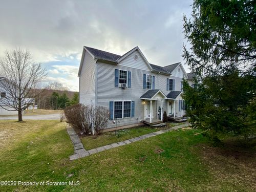 41 S Waterford Rd, Dalton, PA, 18414-7752 | Card Image
