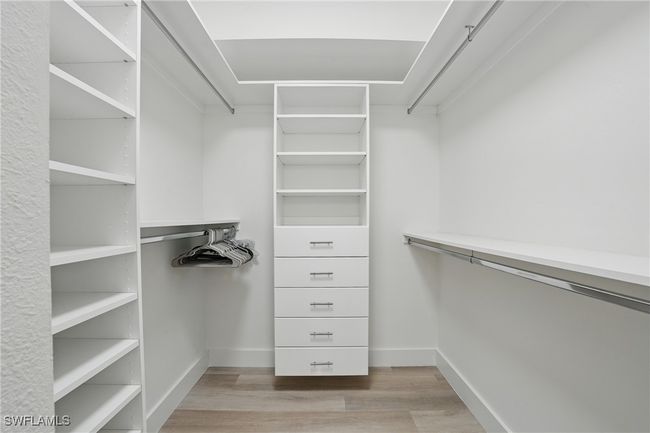547 Serendipity Dr, Condo with 3 bedrooms, 2 bathrooms and null parking in NAPLES FL | Image 9