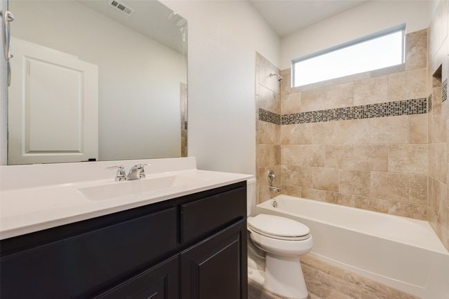 1424 Archway Ct, House other with 4 bedrooms, 4 bathrooms and null parking in Justin TX | Image 15
