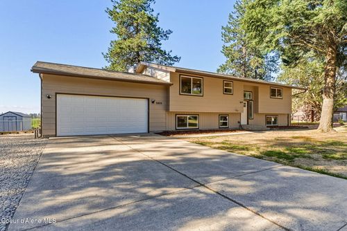 5605 N Pinegrove Dr, Coeur D Alene, ID, 83815-8973 | Card Image