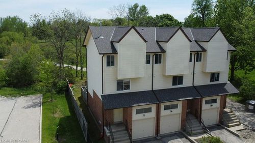 13-1085 Queen'S Blvd, Kitchener, ON, N2M1B9 | Card Image