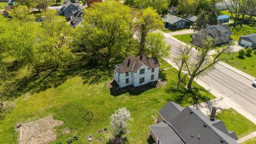 414 W 4th St, Winthrop, MN, 55396-2343 | Card Image