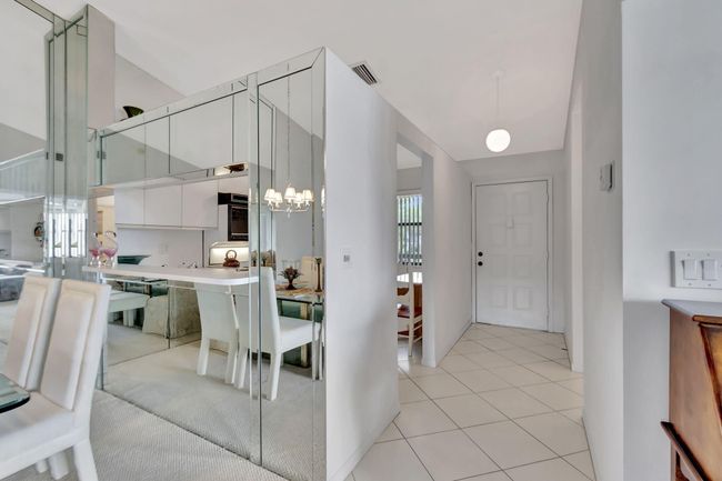 APT-201 - 7618 Tahiti Ln, Condo with 3 bedrooms, 2 bathrooms and null parking in Lake Worth FL | Image 9