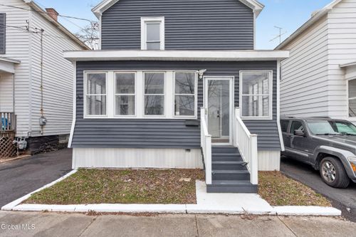 1684 Lake Blvd, Schenectady, NY, 12304-2807 | Card Image